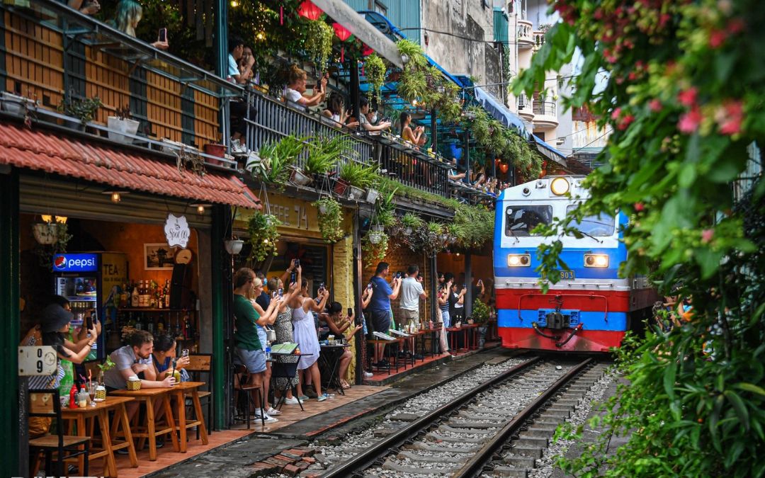 Hanoi-tours-by-locals-2