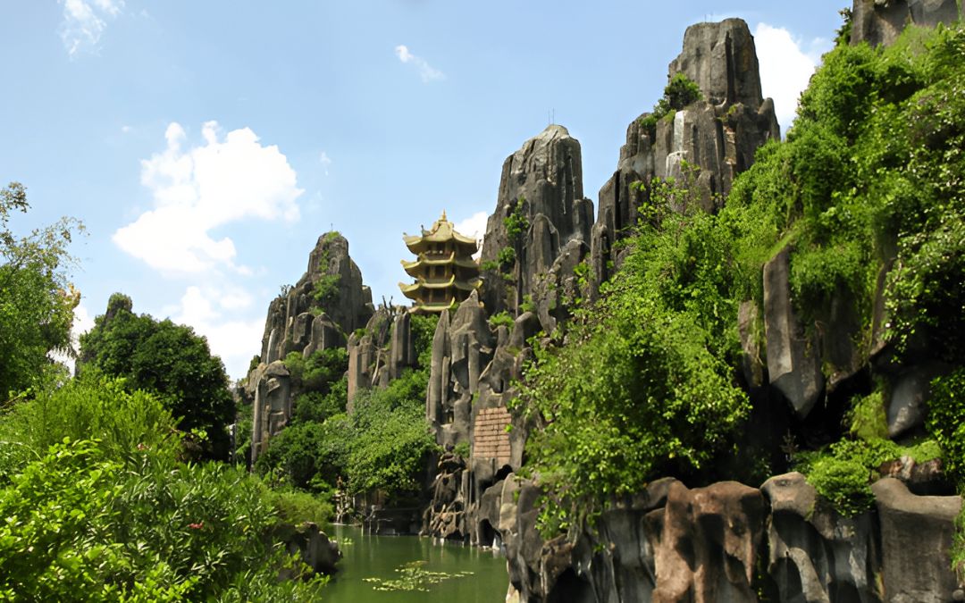da-nang-tour-package-1