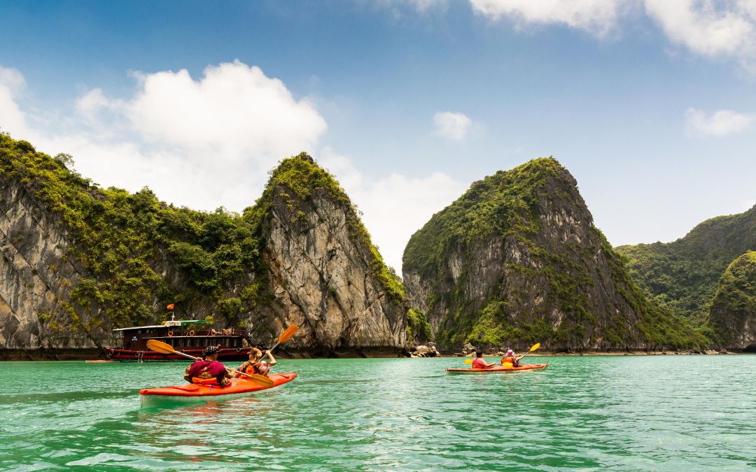 3-day-halong-bay-cruise-1