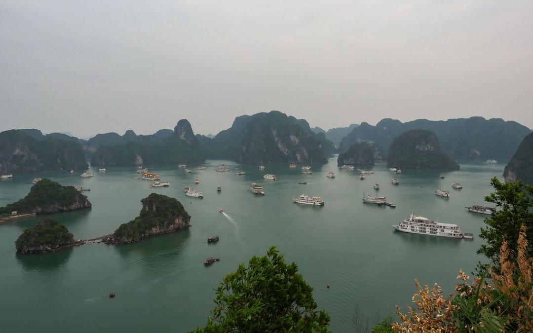 halong-bay-attractions-2