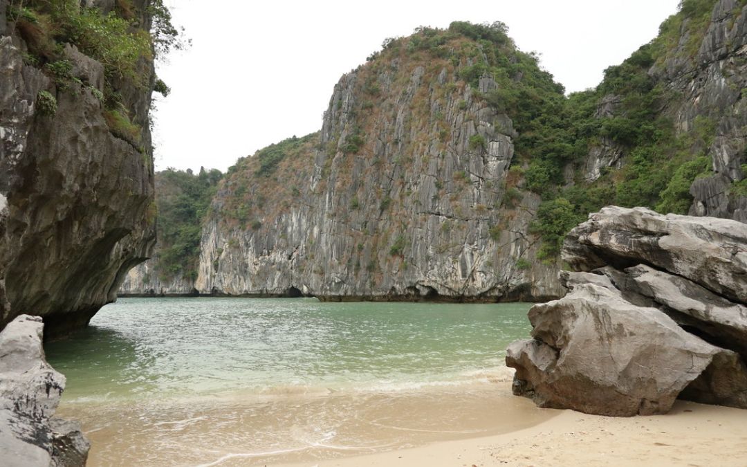 halong-bay-attractions-4