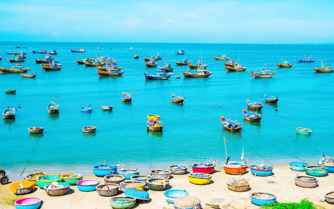 Vietnam-group-tour-packages-12
