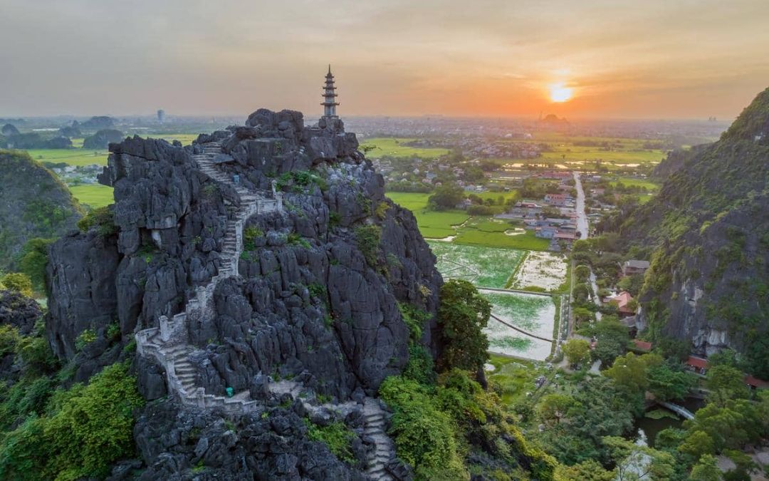 halong-bay-vs-ninh-binh-10