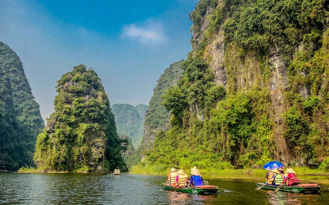 halong-bay-vs-ninh-binh-5