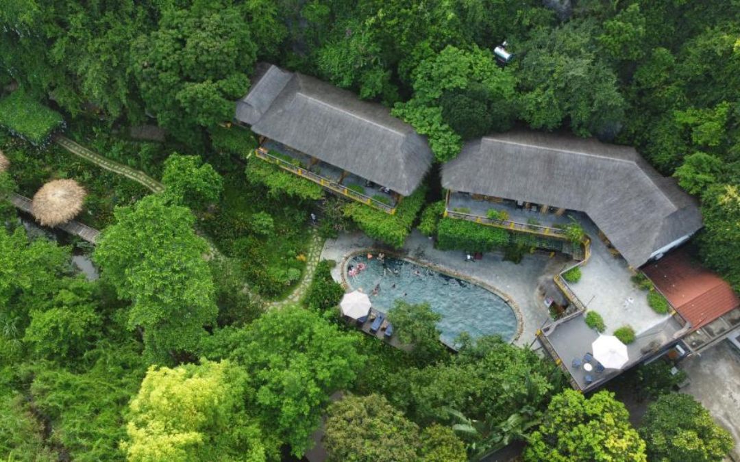 halong-bay-vs-ninh-binh-8-trang-an-eco-resort