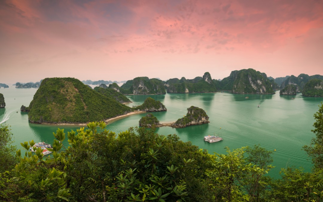 top-attractions-in-vietnam-1