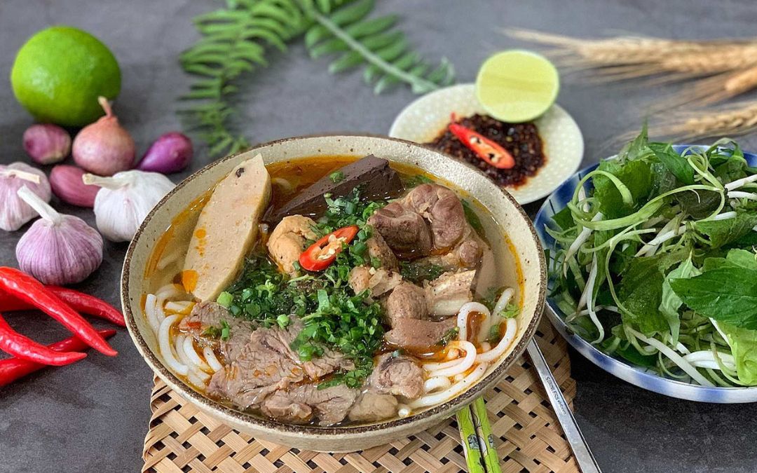 vietnam-culinary-tours-8-bun-bo-hue