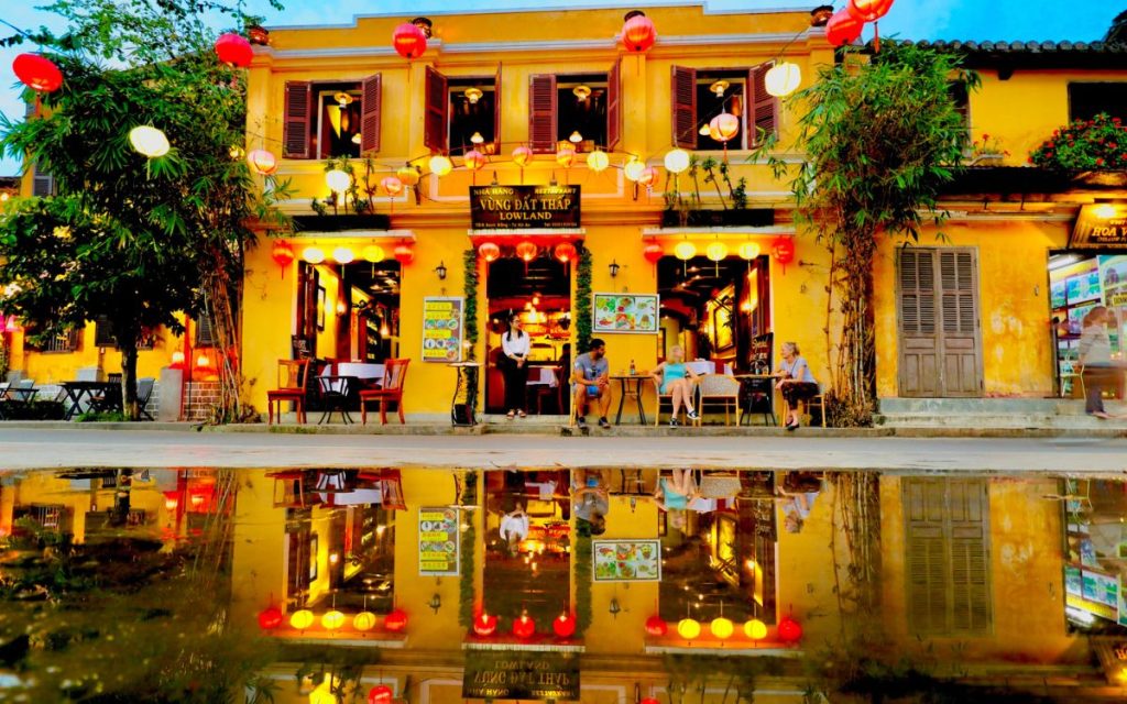 ho-chi-minh-to-hanoi-10-hoi-an