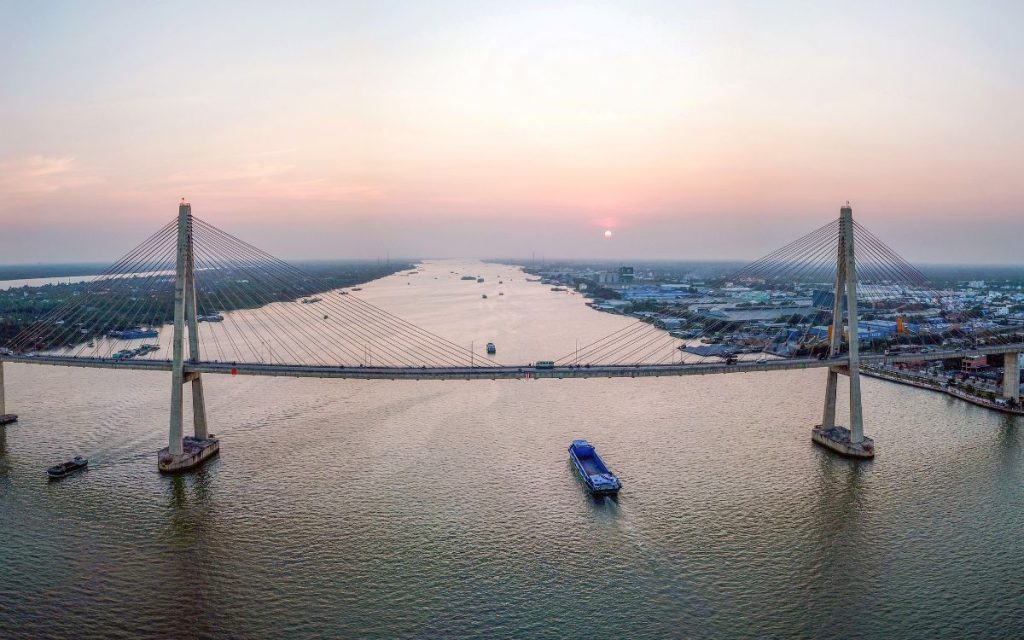 ho-chi-minh-to-hanoi-7-rach-mieu-bridge