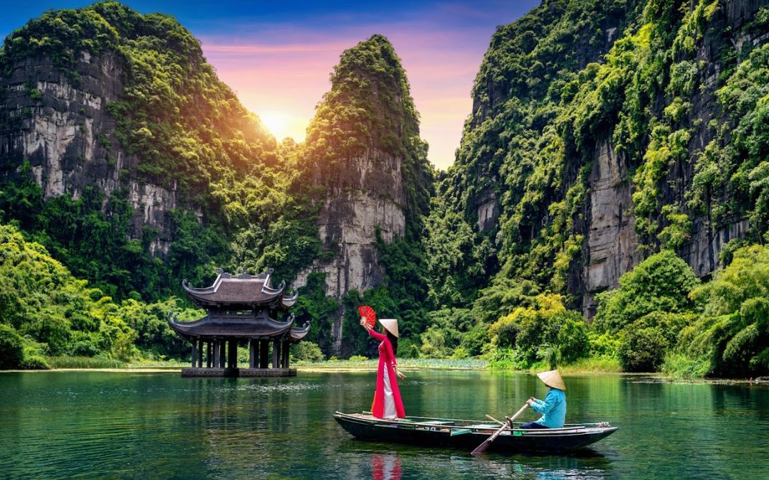 top-5-places-to-visit-in-vietnam-5-ninh-binh